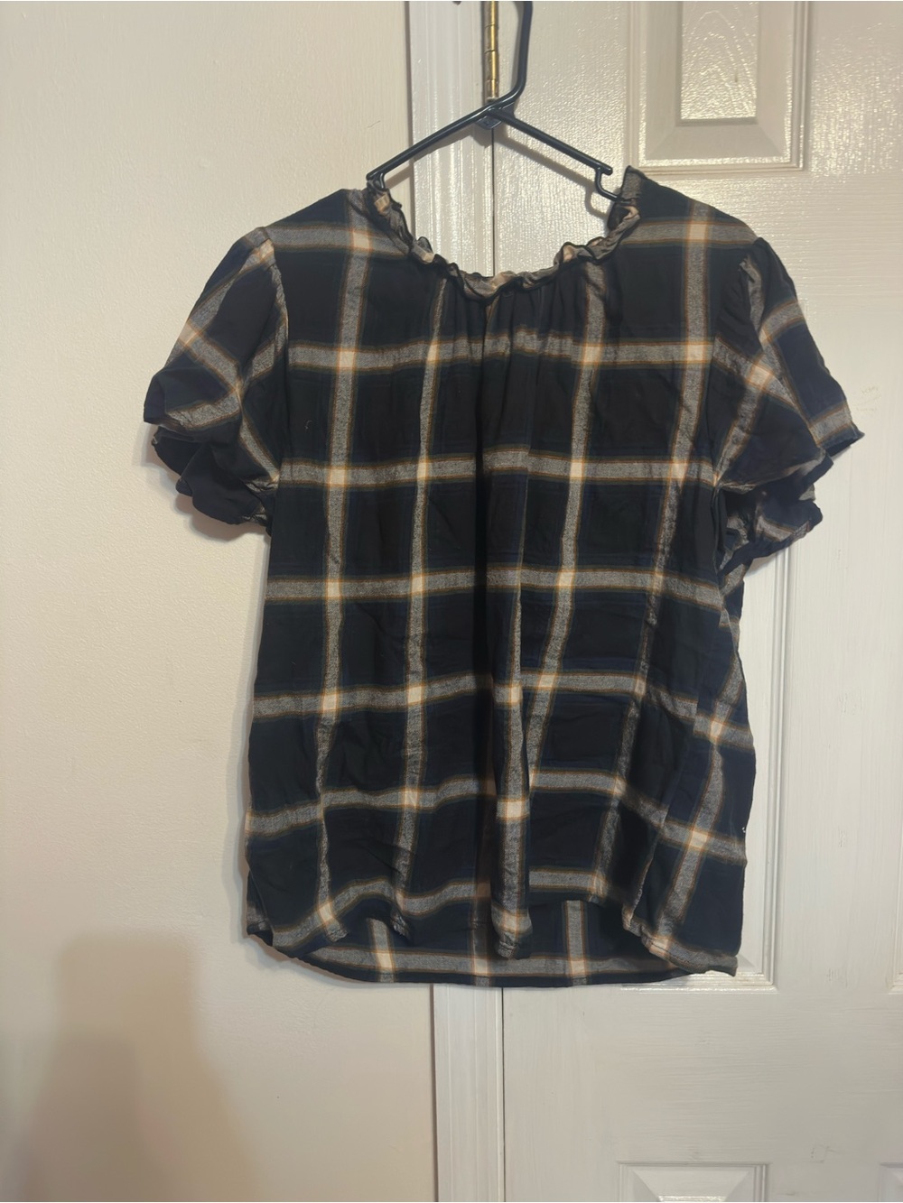 Time and Tru Navy Plaid Short Sleeve Ruffle Blouse